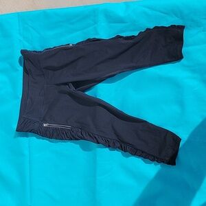 Lululemon capris
